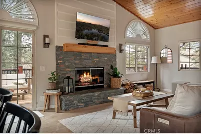32425 Snowshoe, Running Springs, CA 92382 - Photo 10