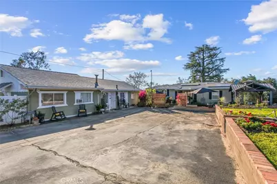 33574 Washington Drive, Yucaipa, CA 92399 - Photo 4