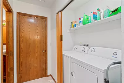 27528 Ashwood Lane, Lake Arrowhead, CA 92352 - Photo 16