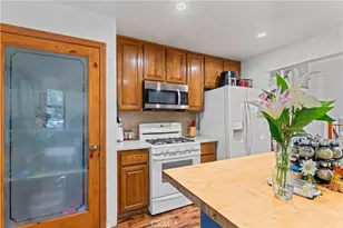 27528 Ashwood Ln, Lake Arrowhead, CA 92352 - Photo 8