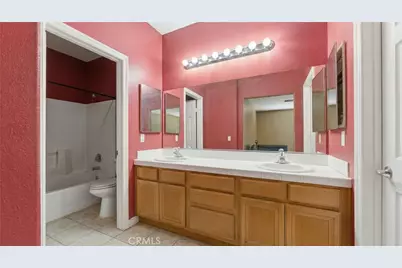 11368 Cactus Ave, Bloomington, CA 92326 - Photo 10