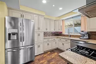 1445 Del Norte Dr, Corona, CA 92879 - Photo 16