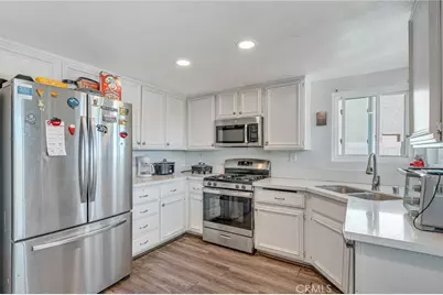 12269 Stonegate Cir, Victorville, CA 92392 - Photo 16