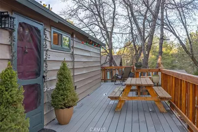 875 Santa Barbara, Sugarloaf, CA 92386 - Photo 6