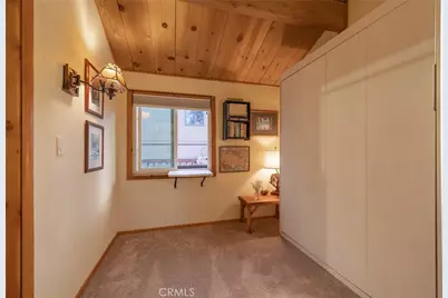 875 Santa Barbara, Sugarloaf, CA 92386 - Photo 32