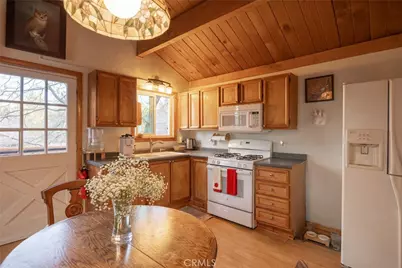 875 Santa Barbara, Sugarloaf, CA 92386 - Photo 24