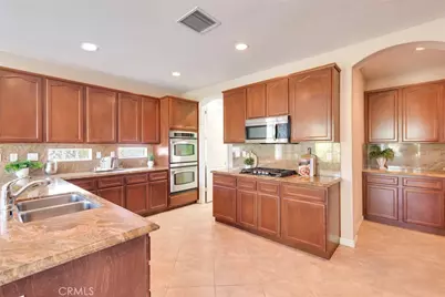 9328 Holly, Corona, CA 92883 - Photo 8