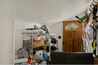 32135 West Drive, Running Springs, CA 92382 - Photo 22