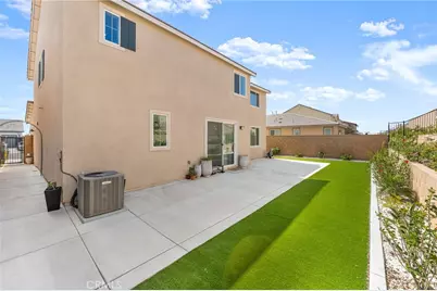 16776 Tulip Tree Street, Fontana, CA 92336 - Photo 40