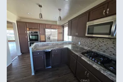 520 Country Club Lane, San Bernardino, CA 92404 - Photo 8