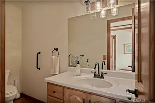 915 Trinity, Lake Arrowhead, CA 92352 - Photo 8
