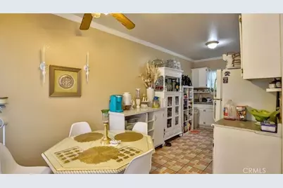 6414 S Hoover Street, Los Angeles, CA 90044 - Photo 2