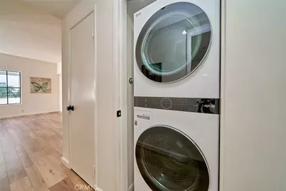 720 W 4th #305, Long Beach, CA 90802 - Photo 16