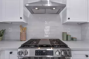 1254 Sanborn Ave, Los Angeles, CA 90029 - Photo 36
