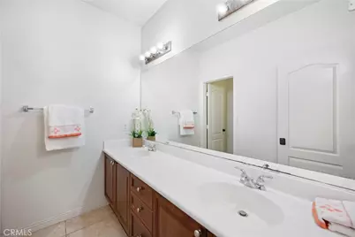 25 Volta Del Tintori Street, Lake Elsinore, CA 92532 - Photo 32