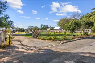 33574 Washington Dr, Yucaipa, CA 92399 - Photo 4
