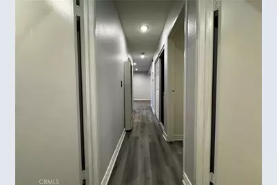 323 W 47th Place, Los Angeles, CA 90037 - Photo 16