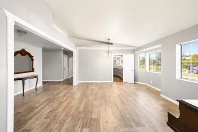 21725 Pinewood, Perris, CA 92570 - Photo 16