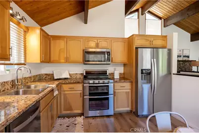 2395 Hunsaker, Running Springs, CA 92382 - Photo 12