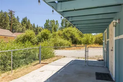 2395 Hunsaker, Running Springs, CA 92382 - Photo 24