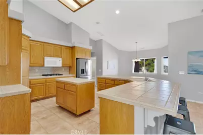 8250 Snow Cap, Pinon Hills, CA 92372 - Photo 14