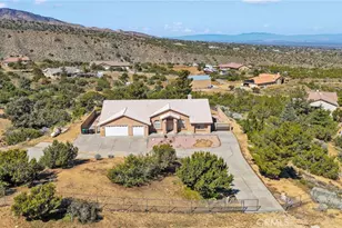 8250 Snow Cap, Pinon Hills, CA 92372 - Photo 54