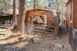 813 Cedar Ln, Sugarloaf, CA 92386 - Photo 4