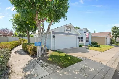 140 Pioneer Avenue #31, Redlands, CA 92374 - Photo 2