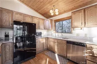 846 Menlo, Big Bear Lake, CA 92315 - Photo 12