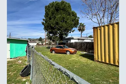 32271 Avenue E, Yucaipa, CA 92399 - Photo 6