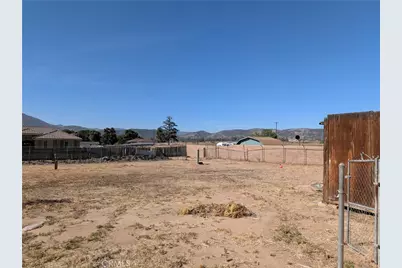 2112 2112 W Westward Ave, Banning, CA 92220 - Photo 4