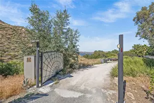 33180 Hollister, Lake Elsinore, CA 92530 - Photo 22