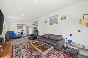 33180 Hollister, Lake Elsinore, CA 92530 - Photo 14