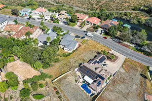 22253 Vacation, Canyon Lake, CA 92587 - Photo 6