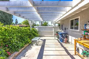 919 Chestnut Ave, Redlands, CA 92373 - Photo 24