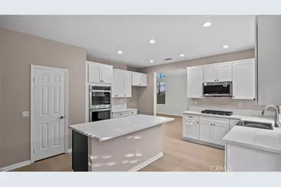 1728 Tamarron, Corona, CA 92883 - Photo 12