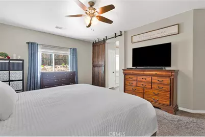13817 Grant Way, Oak Hills, CA 92344 - Photo 24