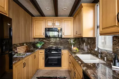 287 Grizzly Road, Lake Arrowhead, CA 92352 - Photo 10