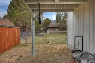 800 C Ln, Big Bear City, CA 92314 - Photo 20