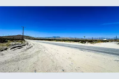 8 Dillon Road, Desert Hot Springs, CA 92240 - Photo 4