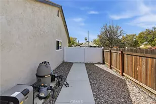 2097 Santa Barbara, Corona, CA 92882 - Photo 34