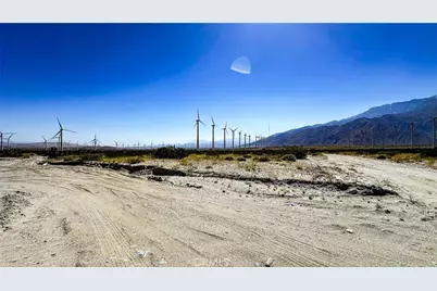 7 Dillon Road, Desert Hot Springs, CA 92240 - Photo 4