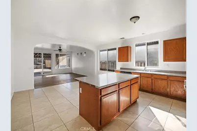 12357 Luna, Victorville, CA 92392 - Photo 10