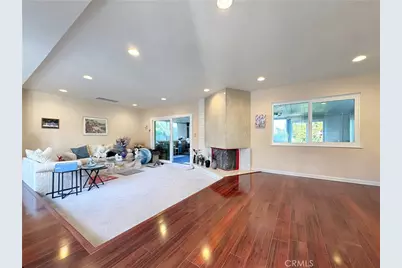 8131 Wenlock Circle, Huntington Beach, CA 92646 - Photo 4
