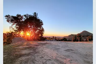 2935 Galaxie Heights Road, Riverside, CA 92507 - Photo 40