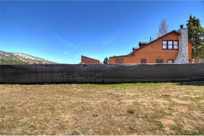 925 Fairway, Big Bear City, CA 92314 - Photo 2