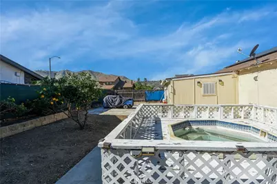 10988 Middleborough, Riverside, CA 92503 - Photo 18