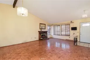 10988 Middleborough, Riverside, CA 92503 - Photo 2