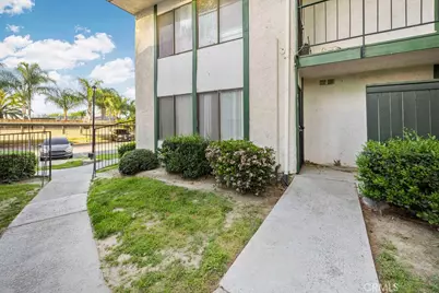 1735 E Washington F14 #F14, Colton, CA 92324 - Photo 4