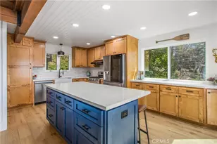 28834 Zion Dr, Lake Arrowhead, CA 92352 - Photo 12